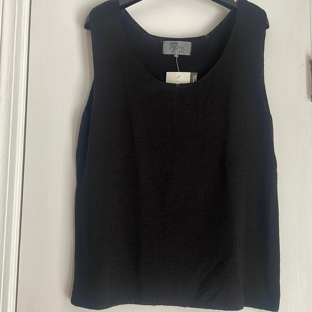 NEW Roni Bis Black Knit Shell M/L